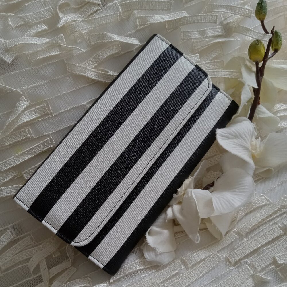Kut from the Kloth Wallet